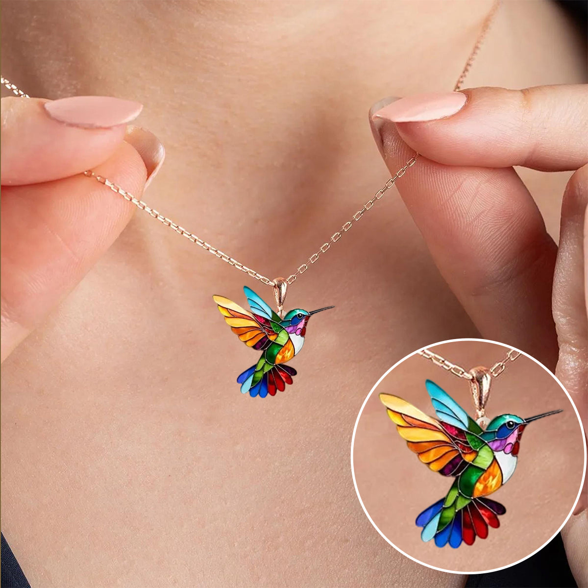 Collier Kolibri Multicolore – Pour les amoureux des oiseaux et les fans de bijoux